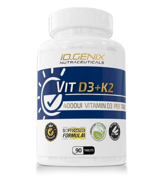 Bote de suplemento Vit D3+K2 de iO.GENIX en formato 90 tabletas, diseñado para apoyar la salud ósea e inmunitaria.